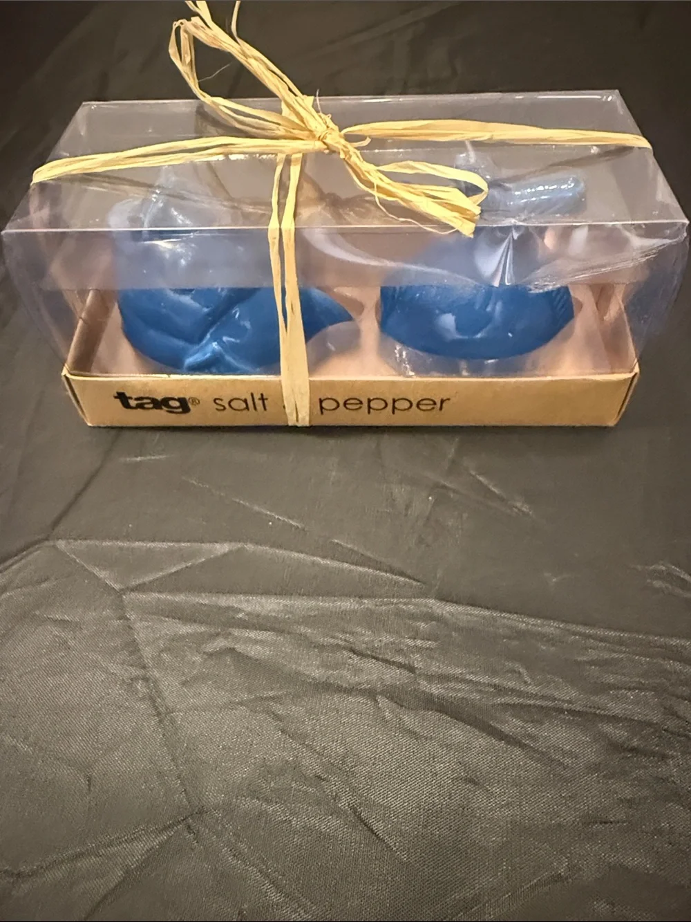 Tag Blue fish salt and pepper shaker Accent Set or use as a dinner piece